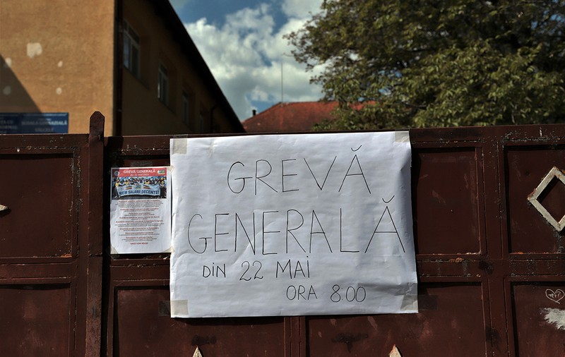 Doi profesori argumentează de ce greva este „în interesul elevului”. „V-ați dori cadrul didactic să fie motivat, odihnit, să aibă stimă de sine?”