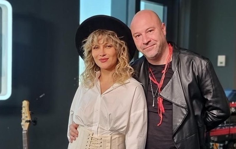 Lora și „Bere Gratis” au lansat piesa „La ușa ta”. Cum sună melodia. „Cred că mi se potrivește foarte bine”