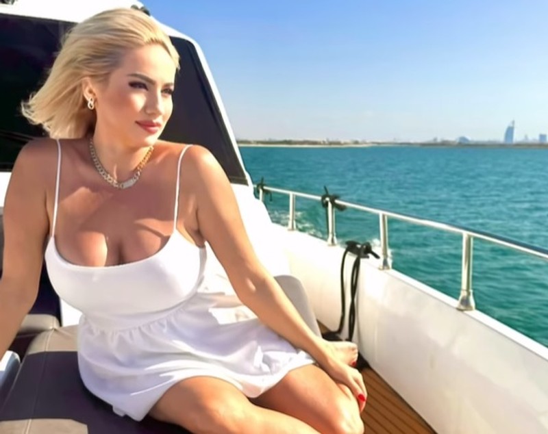 Ce operație a suferit Rocsana Marcu în Dubai timp de 8 ore jumate: „Nu mai am dureri de spate"