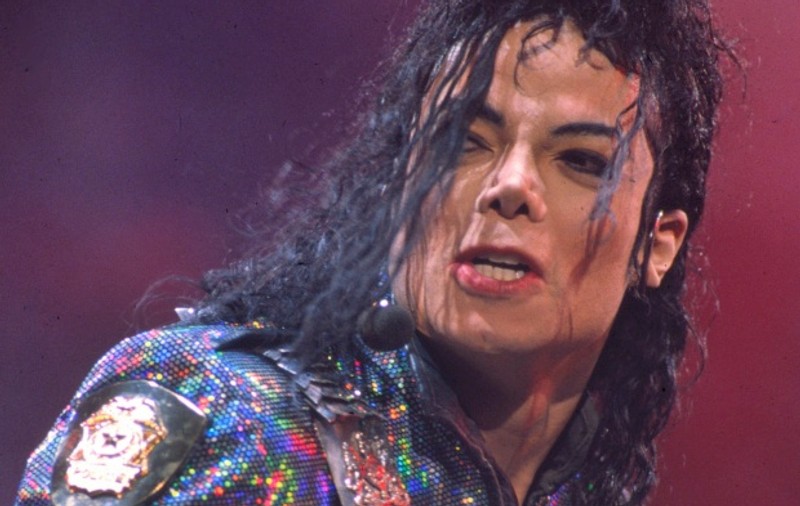 Michael era plin de cicatrici şi tatuaje