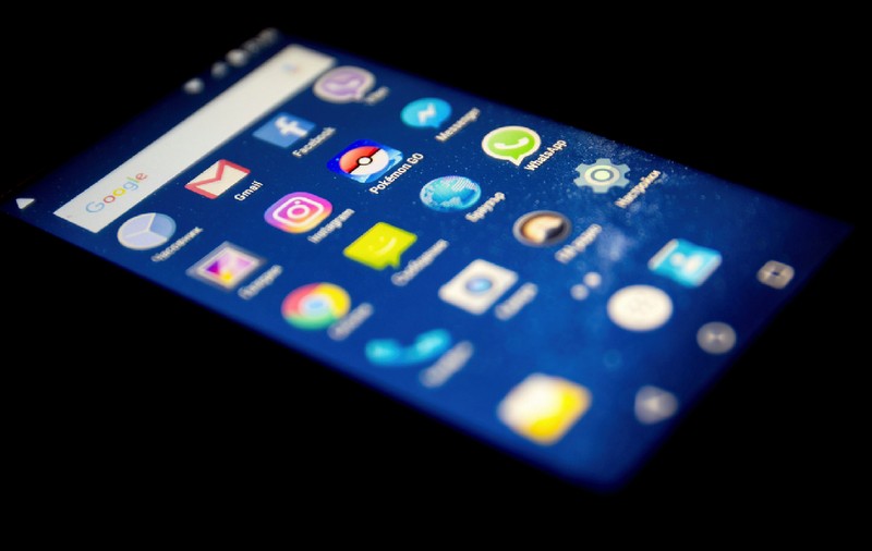 16 miliarde de parole pentru Facebook, Google, Apple și alte servicii online au fost expuse