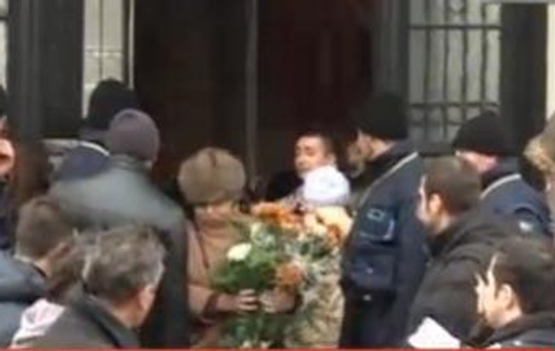 Mălina Olinescu, condusă pe ultimul drum de sute de oameni | FOTO