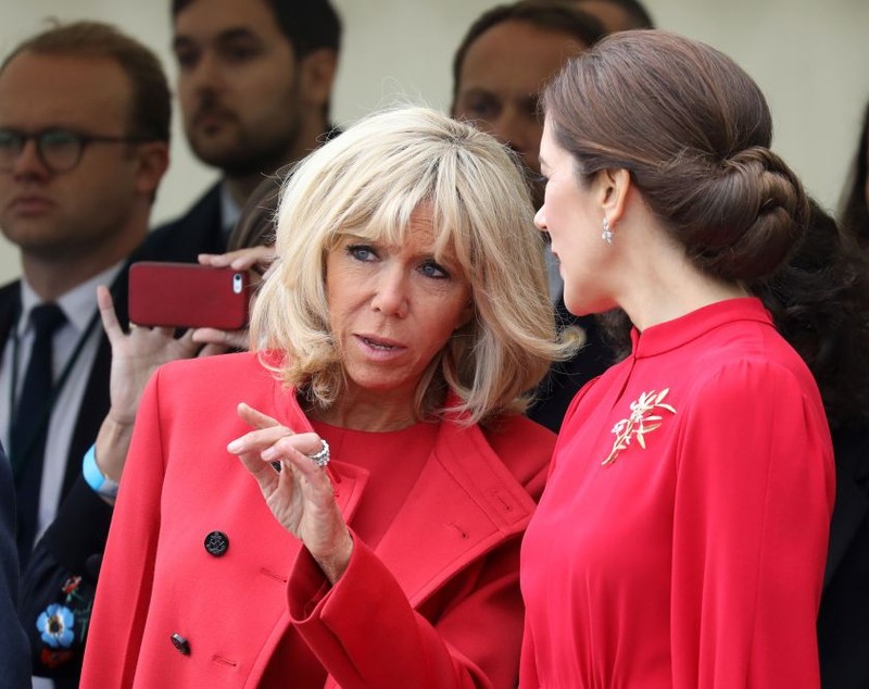 FOTO/ Prințesa Mary a Danemarcei și Brigitte Macron s-au asortat în Copenhaga. Ținutele lor, din nou apreciate pentru eleganță și bun stil