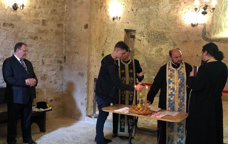 Slujbă de pomenire a domnitorilor Moldovei la  Suceava, în debutul Programului Ștefanian. Duminică, chef Cătălin Scărlătescu va prepara meniuri după rețete medievale