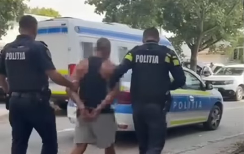 Un bărbat din Craiova și-a dat pantalonii jos în fața vânzătoarei, în magazinul unde s-a dus să cumpere alcool, și a fost reținut pentru 24 de ore
