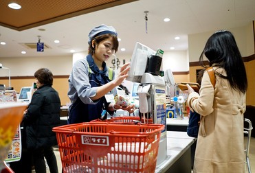 Supermarket în Tokyo. Foto EPA