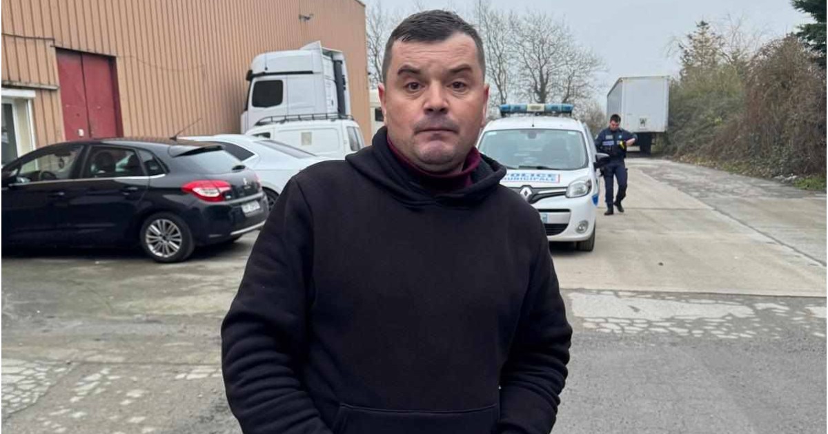 Român găsit rătăcind pe autostradă, la Calais, fără acte și telefon