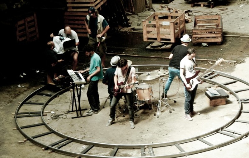 Les Elephants Bizarres au lansat clipul "Wish (You were here)" | VIDEO