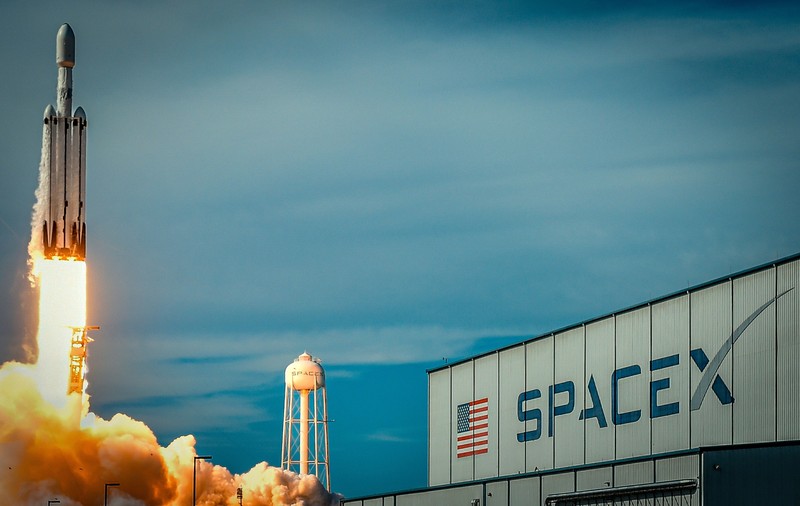 SpaceX ar putea fuziona cu Tesla și xAI. Elon Musk vrea să lanseze centre de date pe orbită pentru inteligența artificială