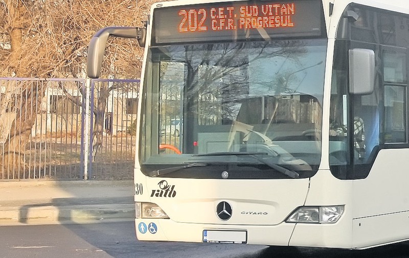 Casco de tot râsul la RATB | Autobuzele, asigurate cu 1.000 de lei
