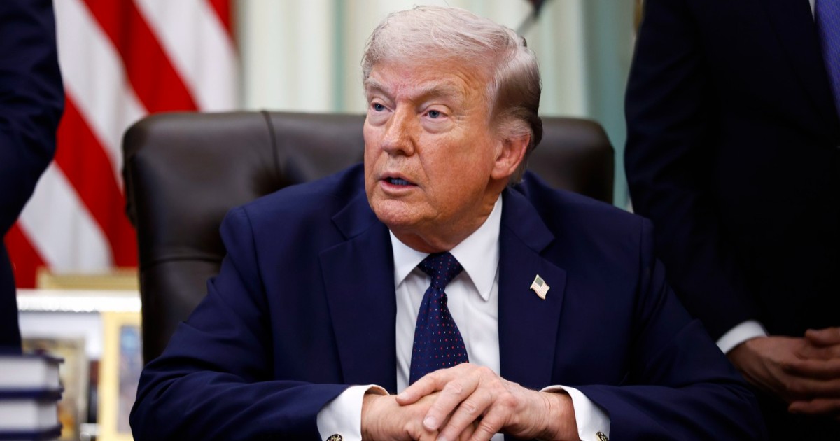 Președintele american Donald Trump, în Biroul Oval de la Casa Albă