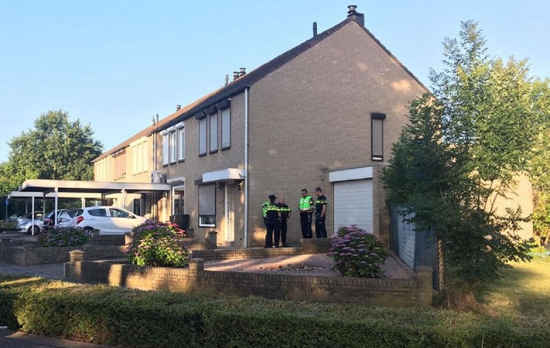 Doi bătrâni torturați de trei români, în Olanda, au rămas fără 150.000 de euro, luați de polițiștii care veniseră să-i salveze de tâlhari