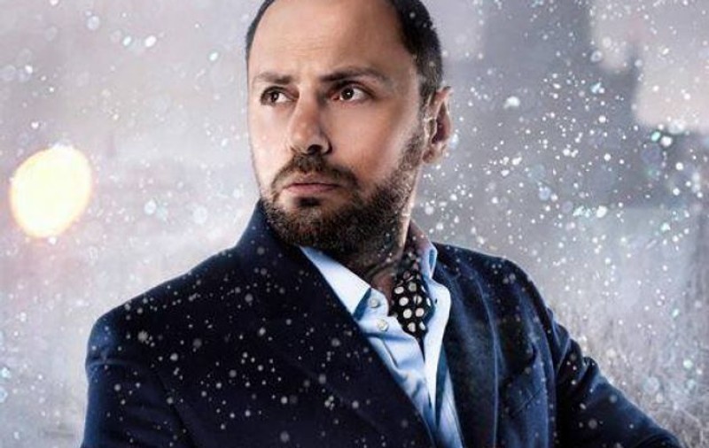 EXCLUSIV/ Gest de neînțeles al unui celebru burlac autohton. Alexandru Francu s-a ”închis” în cel mai tare hotel din Madrid