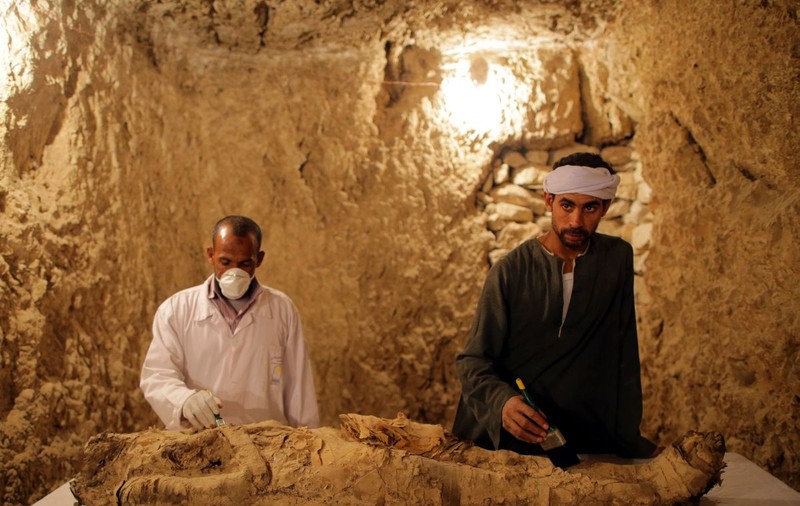 FOTO| O nouă mumie descoperită în Luxor, Egipt