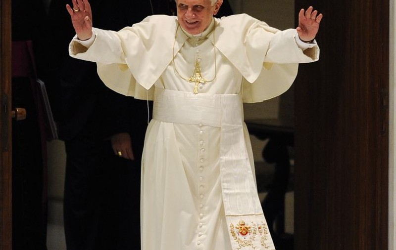 Papa, operat sub anestezie totală