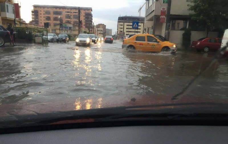 Cod galben de inundații în mai multe zone din țară