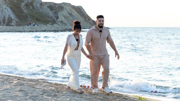 Tina Ulmeanu și Bogdan Mocanu la „Burlacii: Foc în Paradis” | Foto: PRO TV