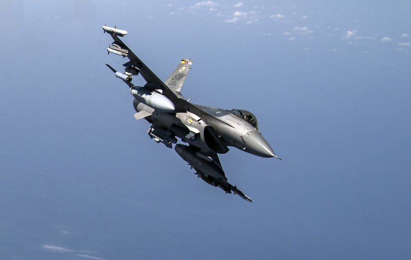SUA aprobă transferul de avioane de luptă F-16 în Ucraina. Când vor începe livrarea