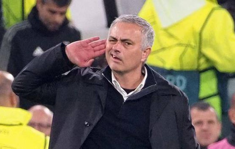 Duelul gesturilor arogante în Juventus Torino - Manchester United 1-2. Ronaldo contra Mourinho