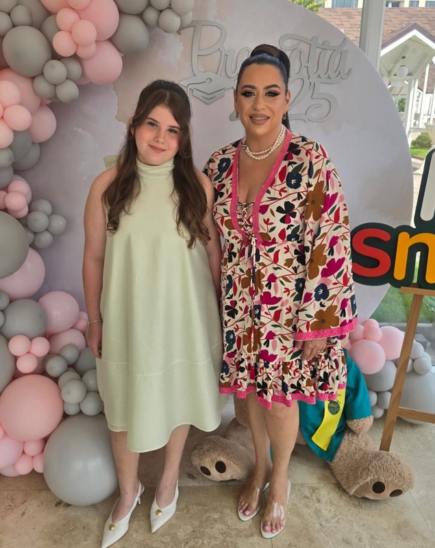 Motivul pentru care Marius Elisei nu a vrut să vină la festivitatea de absolvire a fiicei sale. Oana Roman a susținut-o singură pe Isabela