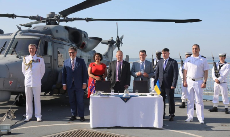 21 iunie - semnarea acordului la bordul HMS Destroyer în portul Odesa | sursa foto Navy mil.gov.ua