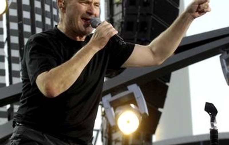 Phil Collins nu va mai cânta niciodată la tobe