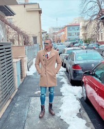 Shebib Mamdouh, pe străzile din București