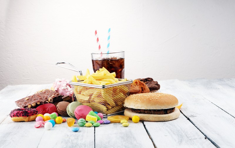 Alimente care îngrașă. Care sunt alimentele cu cele mai multe calorii