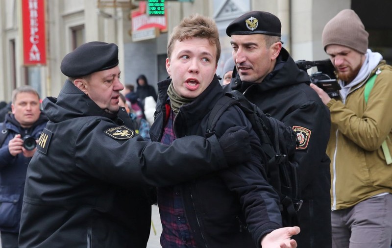 Cum a ajuns jurnalistul activist Roman Protasevici o țintă majoră a regimului din Belarus