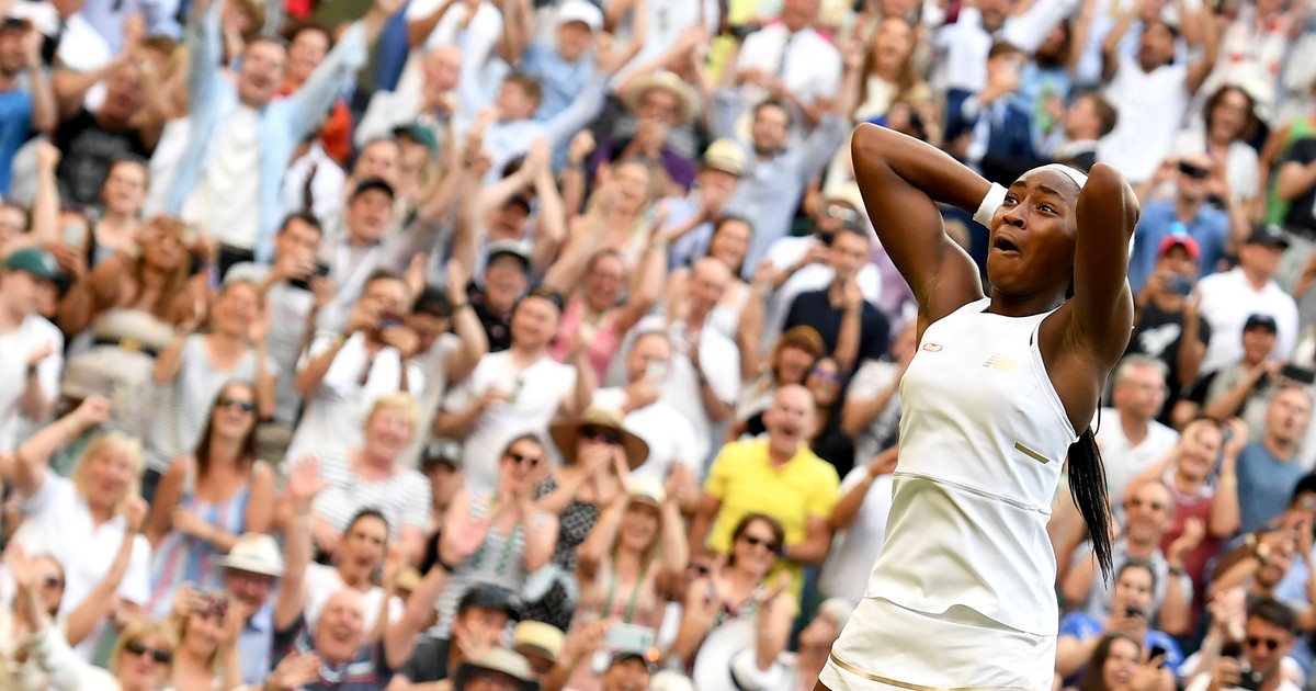 Cori Gauff, bucurându-se pentru calificarea în optimi la Wimbledon 2019. FOTO: EPA