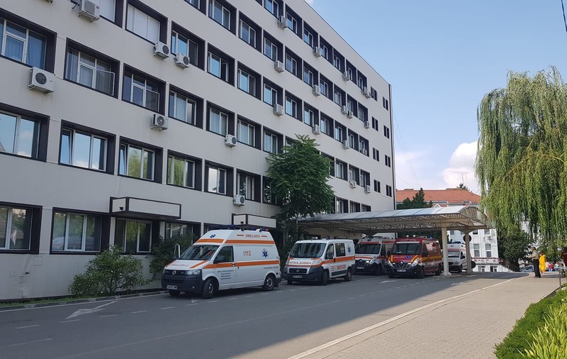 Un angajat al Spitalului Județean Arad a murit, după ce s-a aruncat de la etajul 5 al unității medicale