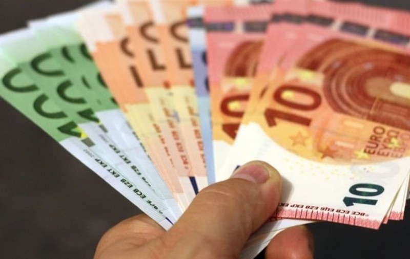 Curs valutar BNR 10 martie | Leul recuperează din terenul pierdut în fața monedei unice europene