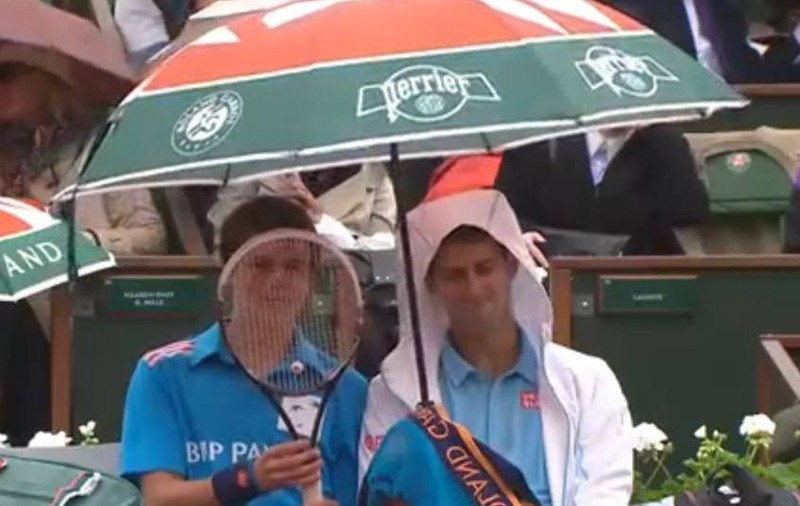 Djokovici a dat în mintea copiilor de mingi