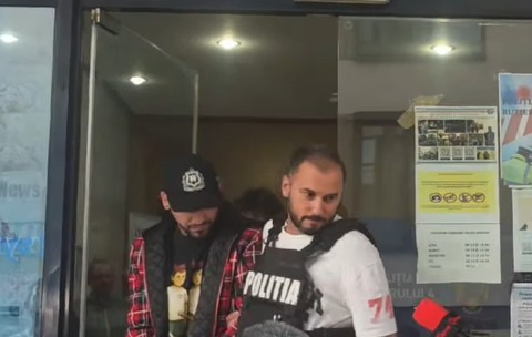 Trapperul Ian, unul dintre cei mai cunoscuți artiști ai scenei trap din România, a fost reținut pentru 24 de ore de polițiști