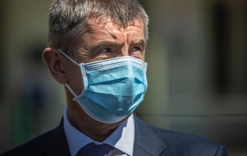 Cehia expulzează doi diplomaţi ruşi pentru zvonuri despre planuri de otrăvire a trei politicieni cehi
