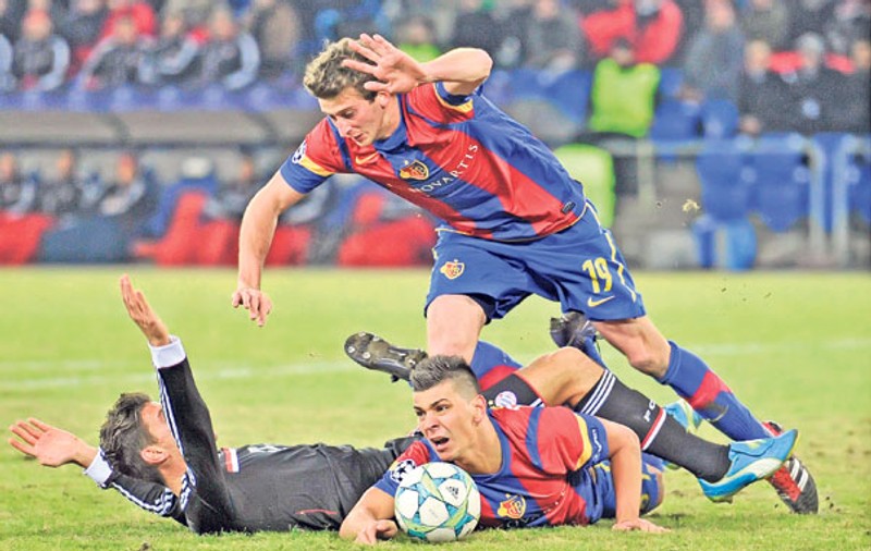 Legaţi-vă toţi la ochi! Basel a învins pe Bayern în prima manşă din optimile Ligii