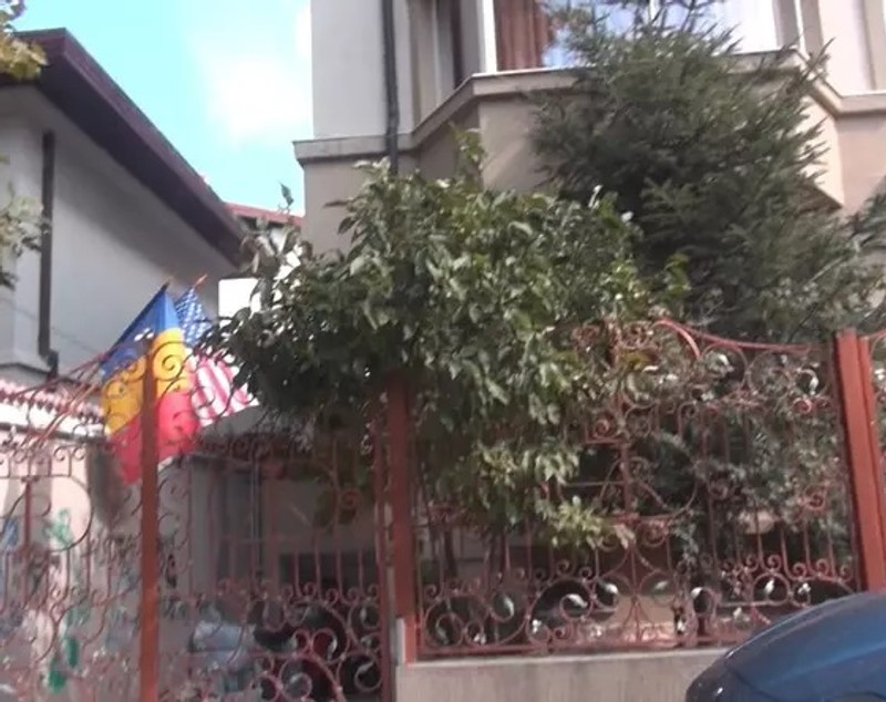 Imagini cu casa în care locuiește Romanița Iovan. Are mobilier unicat în vila de lux din Primăverii