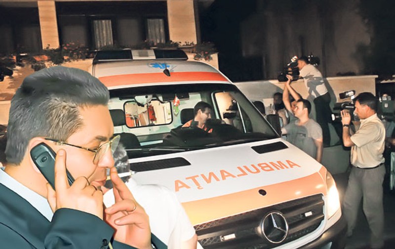 Rus, trebuie să dai nişte explicaţii! Ministrul de interne îl sună pe un infractor condamnat ca să-l pregătească de arestare!