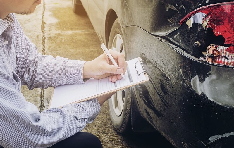 A apărut CASCO flexibil în România. Anytime vrea să vândă asigurări auto între RCA simplu și protecție completă
