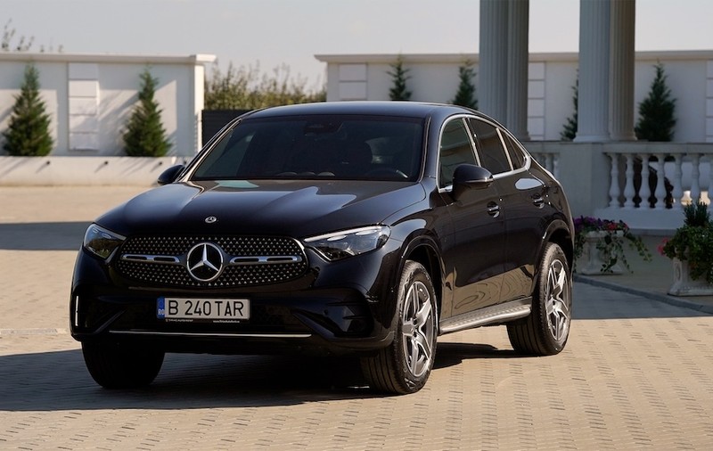 Serviciile premium de închiriere auto pe termen mediu: soluția ideală pentru călătoriile de afaceri