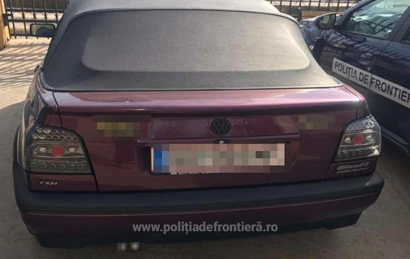 Un austriac dat în urmărire internațională, depistat în trafic la Galați, cu un autoturism radiat și asigurare falsă