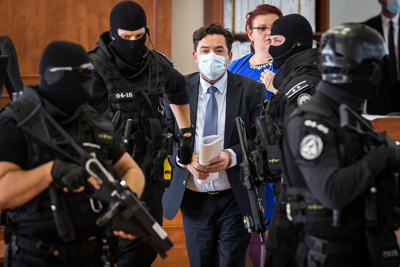 Omul de afaceri slovac Marian Kocner, după ce a fost achitat în procesul privind uciderea jurnalistului Jan Kuciak și a logodnicei sale Martina Kusnirova Foto: EPA