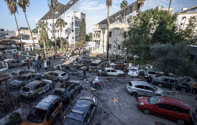 Ce au aflat jurnaliștii specializați în analiza datelor, după ce au pus cap la cap imaginile cu explozia de la spitalul din Gaza