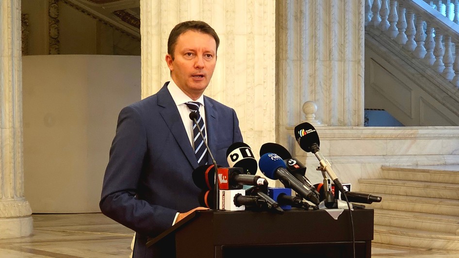 Premierul desemnat Siegfried Mureșan la o conferință de presă în Parlament. Foto: Cristian Otopeanu / Libertatea