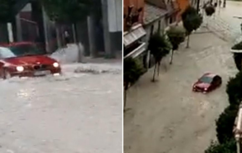 Momentul în care un șofer imprudent este luat de viitură, în timpul ploilor torențiale din Spania: „Parcă vedeam un film despre sfârșitul lumii”