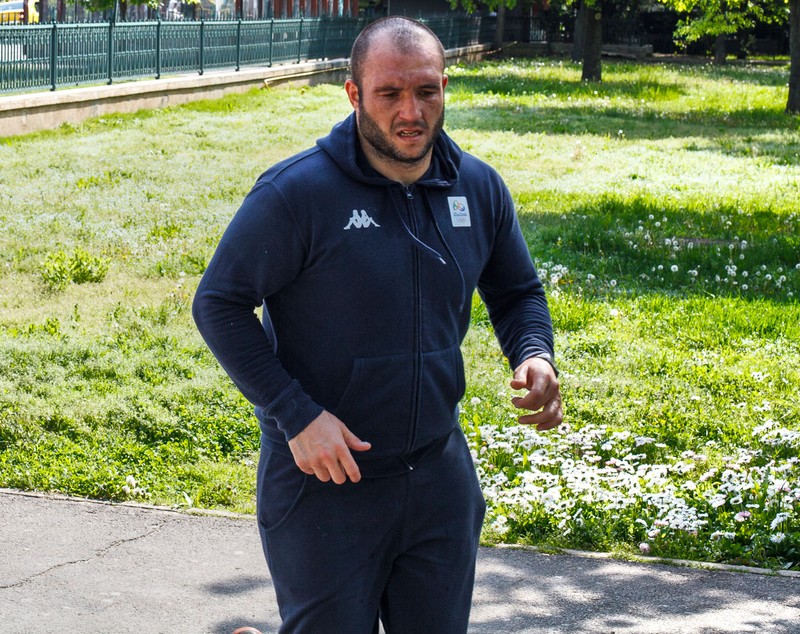Mihai Nistor va alerga la Semimaratonul Bucureștiului pentru o cauză umanitară! Începe Centura de aur la box | VIDEO