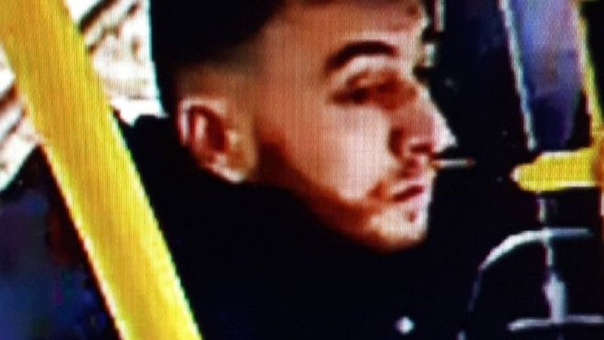 Un bărbat a deschis focul într-un tramvai din Utrecht, Olanda