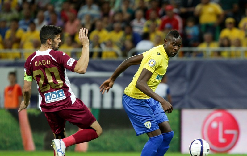 Așteptat la Dinamo, Bokila a semnat cu CFR Cluj! ”A fost dorința noastră”. Paulo Vinicius și Pelayo, prezentați oficial, Lung - acontat