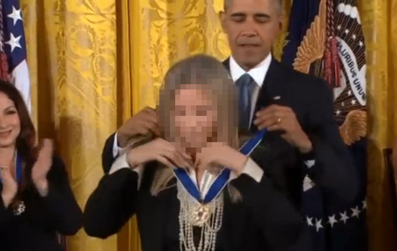 Un regizor și o actriță celebră au fost decorați de Barack Obama | VIDEO