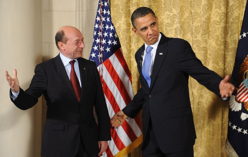 Băse se întâlneşte cu Obama peste O LUNĂ